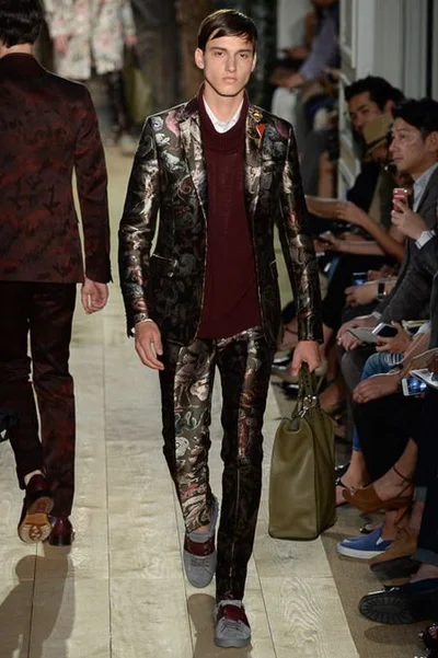 Look 24